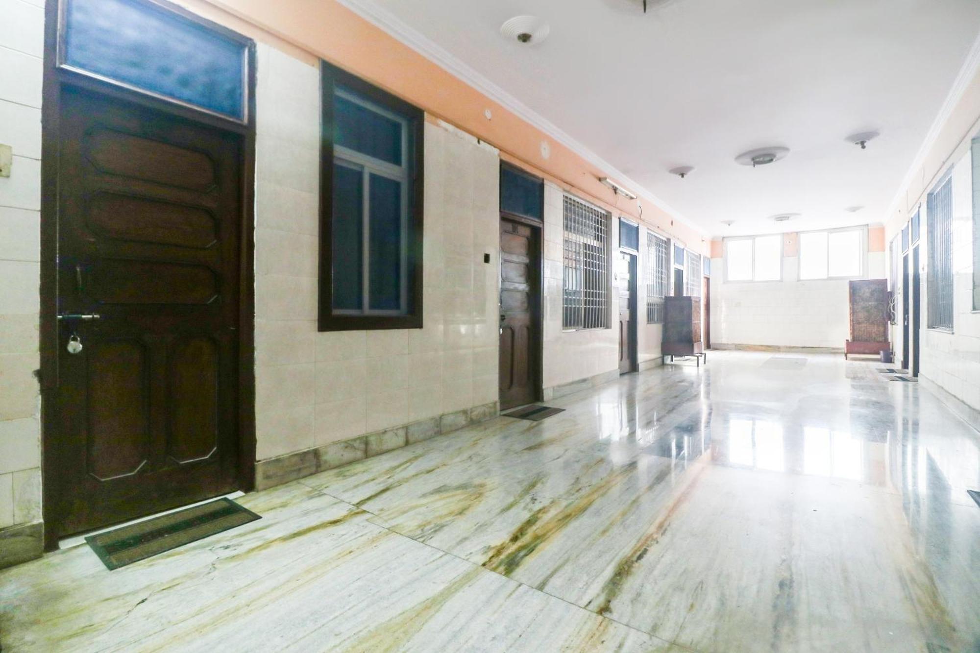 Spot On Hotel Anand Bhawan Alīgarh Esterno foto