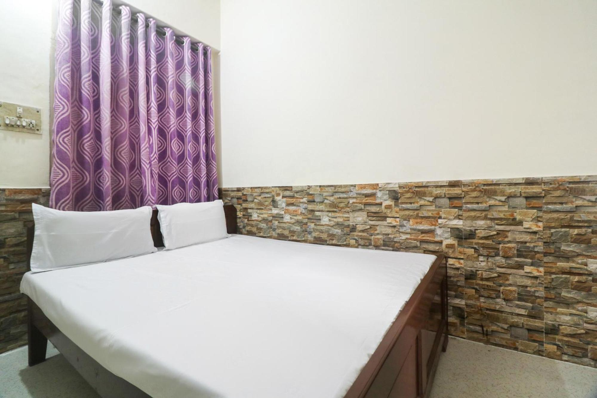 Spot On Hotel Anand Bhawan Alīgarh Esterno foto