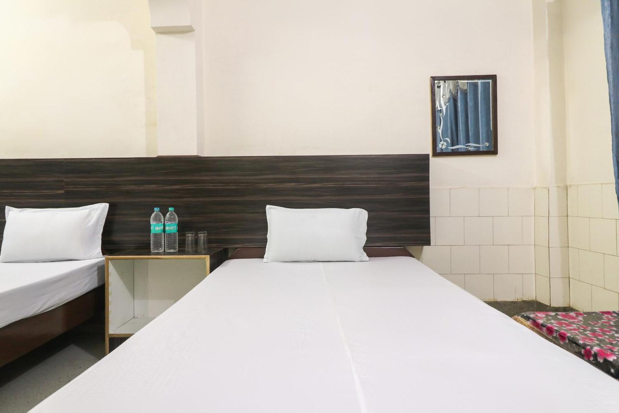 Spot On Hotel Anand Bhawan Alīgarh Esterno foto