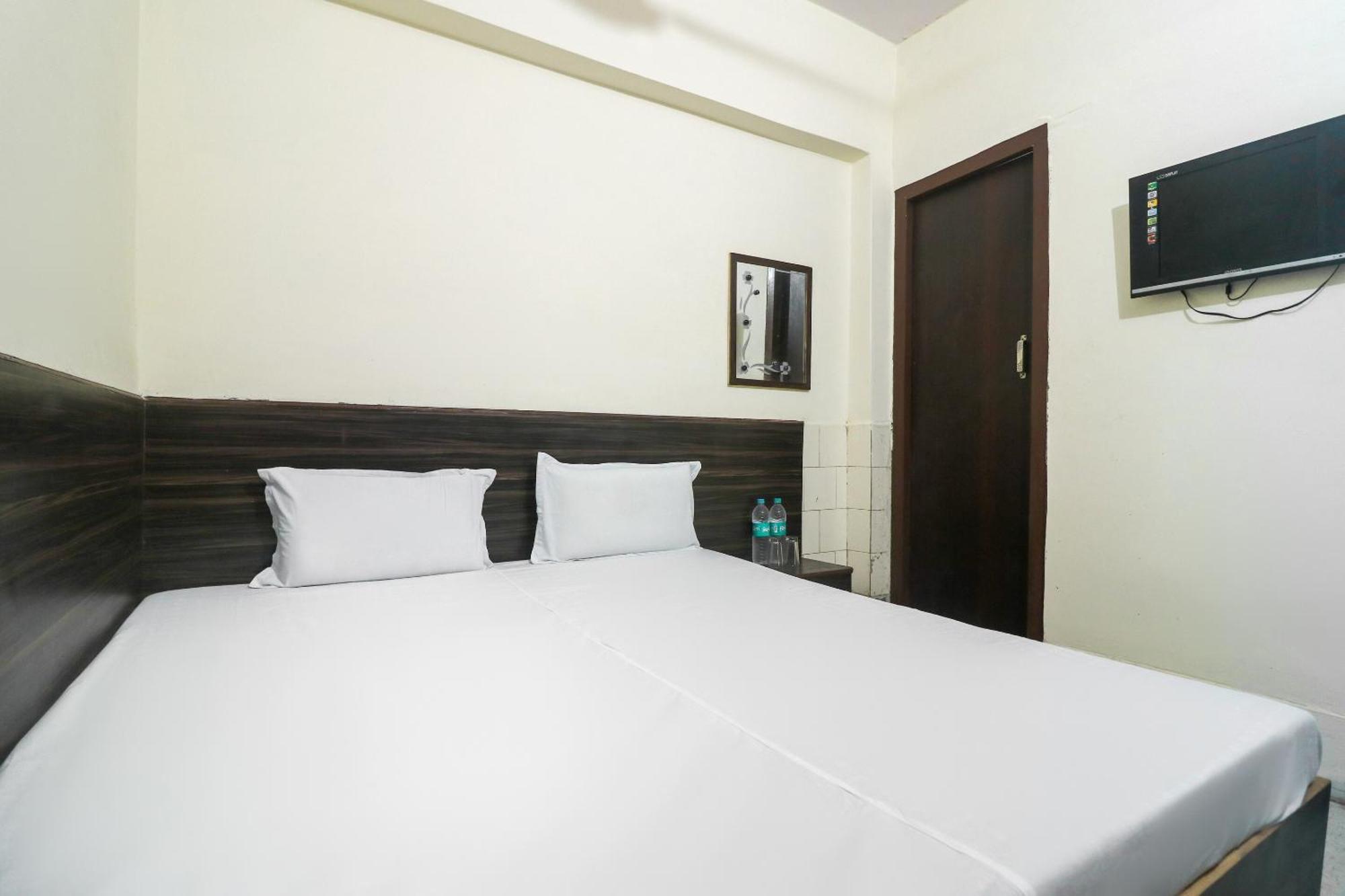 Spot On Hotel Anand Bhawan Alīgarh Esterno foto